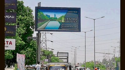 The civic body had sought permission for installing the poles in February last year, which was turned down by the NHAI. (Manish/HT) The civic body had sought permission for installing the poles in February last year, which was turned down by the NHAI. (Manish/HT)