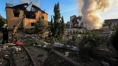 Firefighters work at a site of a Russian missile strike, amid Russia's attack on Ukraine, in Kharkiv, Ukraine May 10, 2024. REUTERS/Vyacheslav Madiyevskyy/File Photo (REUTERS)