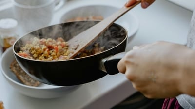 Cook Mom's Favorite Meal: Prepare and enjoy a meal that was mom's favourite dish, reminiscing about shared meals and the joy of cooking together. (Unsplash) Cook Mom's Favorite Meal: Prepare and enjoy a meal that was mom's favourite dish, reminiscing about shared meals and the joy of cooking together. (Unsplash)