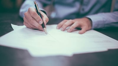 Write a Letter or Poem: Express feelings and memories by writing a heartfelt letter or poem to mom, sharing thoughts, gratitude, and love in a personal and touching way. (Unsplash) Write a Letter or Poem: Express feelings and memories by writing a heartfelt letter or poem to mom, sharing thoughts, gratitude, and love in a personal and touching way. (Unsplash)