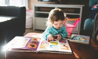 23 parenting tips to help toddlers articulate thoughts and emotions with confidence (Photo by Stephen Andrews on Unsplash) 23 parenting tips to help toddlers articulate thoughts and emotions with confidence (Photo by Stephen Andrews on Unsplash)