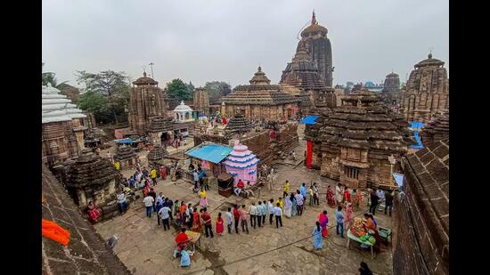 Devotees stand in a long queue to offer prayers at the Lingaraj Temple on the occasion of the Maha Shivratri Festival in Bhubaneshwar. (ANI FILE)
