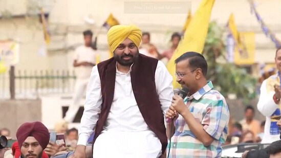 CM Kejriwal holds roadshow in Delhi's Moti Nagar area. CM Kejriwal holds roadshow in Delhi's Moti Nagar area.
