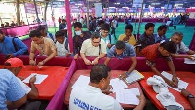 A dispersal centre in West Bengal during the ongoing Lok Sabha elections. (Photo from X) A dispersal centre in West Bengal during the ongoing Lok Sabha elections. (Photo from X)