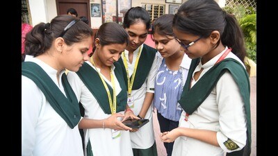 Like last year, girls performed better than boys in terms of pass percentages by two percentage points in Class 10 and 6.4 percentage points in Class 12. (Santosh Kumar/HT Photo) Like last year, girls performed better than boys in terms of pass percentages by two percentage points in Class 10 and 6.4 percentage points in Class 12. (Santosh Kumar/HT Photo)