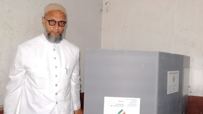 AIMIM's Asaduddin Owaisi cast his vote at Vattapally polling station during the fourth phase of Lok Sabha polls in Hyderabad. (PTI)