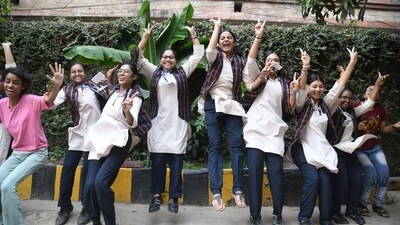 Students of Baldwin Academy in Patna celebrating after CBSE Board class 10th and 12th exam results declared (Santosh Kumar ) Students of Baldwin Academy in Patna celebrating after CBSE Board class 10th and 12th exam results declared (Santosh Kumar )