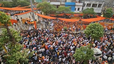 Huge crowd thronged the area where PM held the roadshow. According to Kashi region BJP spokesperson Navratan Rathi, the road show witnessed the participation of over a lakh BJP workers of Varanasi Lok Sabha constituency, Kashi residents, sportspersons, artistes and other prominent people, besides locals. (HT Photo/Rajesh Kumar) Huge crowd thronged the area where PM held the roadshow. According to Kashi region BJP spokesperson Navratan Rathi, the road show witnessed the participation of over a lakh BJP workers of Varanasi Lok Sabha constituency, Kashi residents, sportspersons, artistes and other prominent people, besides locals. (HT Photo/Rajesh Kumar)