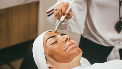 Discover how to turn back the clock on aging skin and restore a youthful glow with our expert guide. (Unsplash) Discover how to turn back the clock on aging skin and restore a youthful glow with our expert guide. (Unsplash)
