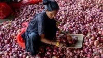 At 8.7%, food inflation continues to be the biggest driver of overall inflation. What does all this mean for the economy and policy at large? (Sunny Sehgal) At 8.7%, food inflation continues to be the biggest driver of overall inflation. What does all this mean for the economy and policy at large? (Sunny Sehgal)