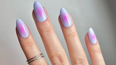 Aura nails borrows itself from the Y2K era (Photo: Instagram) Aura nails borrows itself from the Y2K era (Photo: Instagram)