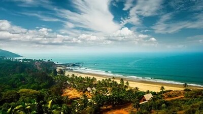 Goa: Goa has the reputation of being enjoyed with friends. But we suggest that Goa can be equally fun with your family members. Be it cycling through the scenic roads with your siblings or chilling by the beach with your parents, Goa can make for a great family vacation. (Unsplash) Goa: Goa has the reputation of being enjoyed with friends. But we suggest that Goa can be equally fun with your family members. Be it cycling through the scenic roads with your siblings or chilling by the beach with your parents, Goa can make for a great family vacation. (Unsplash)