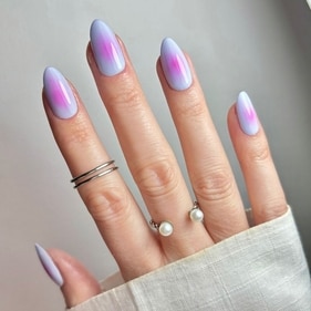 Aura nails are reminiscent of the summer time hues (Photo: Instagram) Aura nails are reminiscent of the summer time hues (Photo: Instagram)
