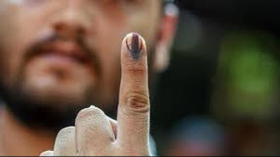 The Shiromani Akali Dal (SAD), Bharatiya Janta Party (BJP), Congress, Aam Aadmi Party (AAP) and Bahujan Samaj Party (BSP) are the mainstream parties of Punjab which are contesting on all the Lok Sabha seats in the state