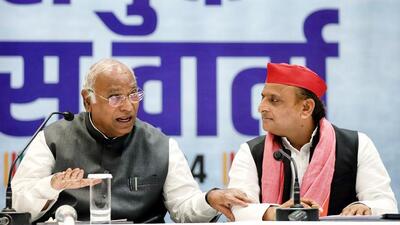 Congress president Mallikarjun Kharge and SP chief Akhilesh Yadav at a joint press conference in Lucknow on Wednesday. (ANI PHOTO) Congress president Mallikarjun Kharge and SP chief Akhilesh Yadav at a joint press conference in Lucknow on Wednesday. (ANI PHOTO)