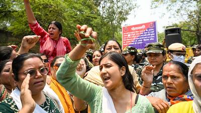 Delhi BJP women members protest against chief minister Arvind Kejriwal at Civil Lines in New Delhi on Wednesday. (Raj K Raj/HT Photo) Delhi BJP women members protest against chief minister Arvind Kejriwal at Civil Lines in New Delhi on Wednesday. (Raj K Raj/HT Photo)