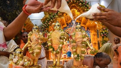 Sita Navami, celebrated on the ninth day of the Shukla Paksha (bright fortnight) in the Hindu month of Vaishakha, commemorates the birth of Goddess Sita, the consort of Lord Rama. Here are some of the essential rituals to follow on Sita Navami: (PTI) Sita Navami, celebrated on the ninth day of the Shukla Paksha (bright fortnight) in the Hindu month of Vaishakha, commemorates the birth of Goddess Sita, the consort of Lord Rama. Here are some of the essential rituals to follow on Sita Navami: (PTI)