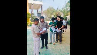 Students entering to an exam centre in Lucknow (HT Photo) Students entering to an exam centre in Lucknow (HT Photo)