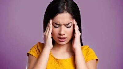 Auras are visual disturbances that are experienced by people before or while having a migraine attack. However, auras do not exist in all migraine attacks.&nbsp; (Shutterstock)