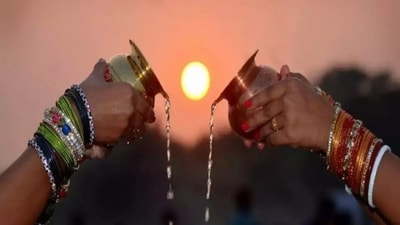 Puja and Prayers: Perform puja and recite prayers to Lord Rama and Goddess Sita. Offer flowers, fruits, and sweets as part of the ritual. (Freepik) Puja and Prayers: Perform puja and recite prayers to Lord Rama and Goddess Sita. Offer flowers, fruits, and sweets as part of the ritual. (Freepik)