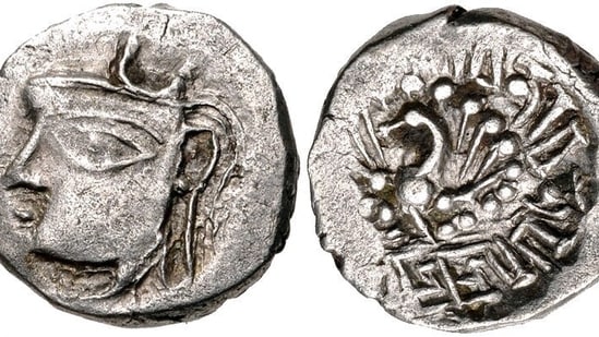 Coin of King Harsha of the Vardhana dynasty, circa 606–647 CE (CNG Coins/Wikimedia Commons)