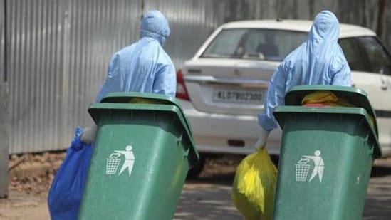 Participate in Community Efforts: Support and participate in community-based initiatives aimed at controlling and preventing dengue outbreaks, such as mosquito control programs and public awareness campaigns.(File Photo)