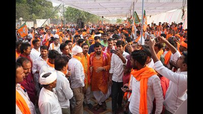 Brij Bhushan Sharan Singh campaigning in Kaiserganj before he was denied ticket from BJP . (Sourced) Brij Bhushan Sharan Singh campaigning in Kaiserganj before he was denied ticket from BJP . (Sourced)