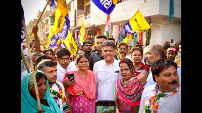 Congress candidate Manish Tewari during a foot march in Chandigarh on Thursday. (HT Photo) Congress candidate Manish Tewari during a foot march in Chandigarh on Thursday. (HT Photo)