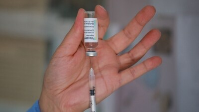 The reason for VITT was found to be “an unusually dangerous blood autoantibody directed against a protein termed platelet factor 4 (or PF4)”. (AFP) The reason for VITT was found to be “an unusually dangerous blood autoantibody directed against a protein termed platelet factor 4 (or PF4)”. (AFP)