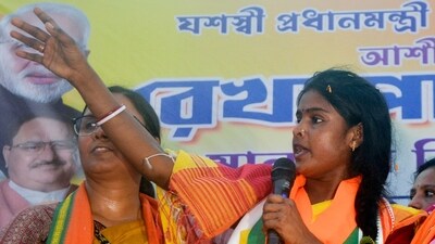 Bharatiya Janata Party (BJP) candidate from Basirhat constituency Rekha Patra addresses the gathering during an election campaign ahead of the Lok Sabha elections, at Basirhat in North 24 Parganas. (ANI) Bharatiya Janata Party (BJP) candidate from Basirhat constituency Rekha Patra addresses the gathering during an election campaign ahead of the Lok Sabha elections, at Basirhat in North 24 Parganas. (ANI)