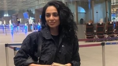 Sobhita Dhulipala was seen in a black attire at the airport in Mumbai. Sobhita Dhulipala was seen in a black attire at the airport in Mumbai.