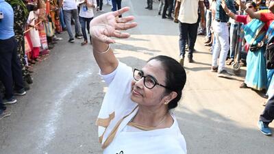 West Bengal chief minister Mamata Banerjee leading a road show in Kanthi on Thursday. (HT Photo) West Bengal chief minister Mamata Banerjee leading a road show in Kanthi on Thursday. (HT Photo)