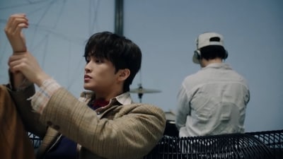 NCT's Mark Lee in his latest solo music video, 200. (SMTOWN) NCT's Mark Lee in his latest solo music video, 200. (SMTOWN)