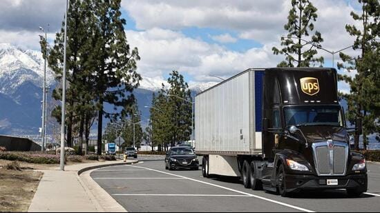 En route, we enjoyed a delicious meal of stuffed paranthas at a Punjabi dhaba, where the owners were busy catering to orders. The old Punjabi music, which played in the backdrop, still rings in my ears. (Getty Images via AFP)