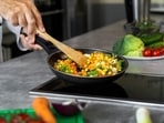 Non-stick pans coated with Teflon are a risk if they are heated to temperatures greater than 170°C, mentions the guidelines Non-stick pans coated with Teflon are a risk if they are heated to temperatures greater than 170°C, mentions the guidelines