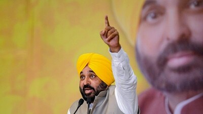 Punjab CM Bhagwant Mann addresses a party workers’ meeting, in Amritsar, Punjab. (PTI) Punjab CM Bhagwant Mann addresses a party workers’ meeting, in Amritsar, Punjab. (PTI)