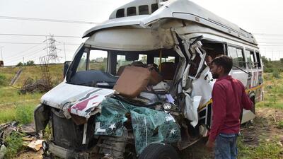 About 14-15 passengers suffered injuries in the accident and they were referred and admitted to hospitals in Delhi. (Sakib Ali/HT Photo) About 14-15 passengers suffered injuries in the accident and they were referred and admitted to hospitals in Delhi. (Sakib Ali/HT Photo)