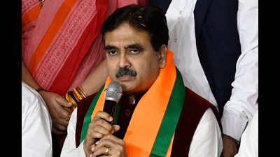 Former Calcutta high court judge Abhijit Gangopadhyay joined the BJP on March 7, two days after he resigned from the judiciary (HT FILE PHOTO/Samir Jana) Former Calcutta high court judge Abhijit Gangopadhyay joined the BJP on March 7, two days after he resigned from the judiciary (HT FILE PHOTO/Samir Jana)