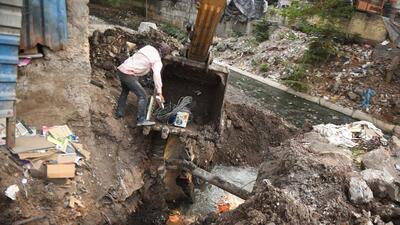 Nullah cleaning work is underway in the city. (MAHENDRA KOLHE/HT PHOTO)