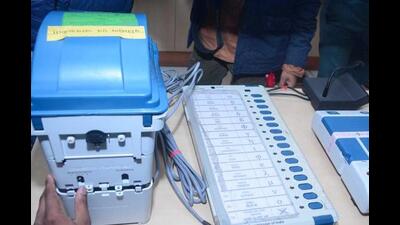 On June 1, as many as 6,59,805 voters will seal the fate of the candidates in Chandigarh, which is set to primarily witness a two-cornered contest. (HT File Photo) On June 1, as many as 6,59,805 voters will seal the fate of the candidates in Chandigarh, which is set to primarily witness a two-cornered contest. (HT File Photo)