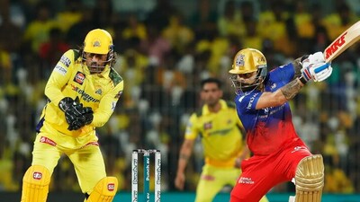 Virat Kohli (R) bats with MS Dhoni behind the wickets during CSK vs RCB match earlier this season (IPL) Virat Kohli (R) bats with MS Dhoni behind the wickets during CSK vs RCB match earlier this season (IPL)
