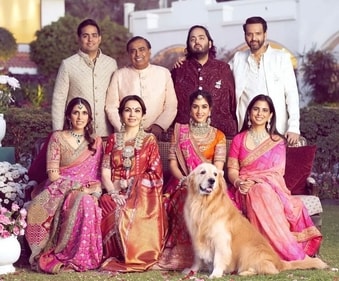 The image shows the Ambani family. (Instagram/@tanvichemburkar) The image shows the Ambani family. (Instagram/@tanvichemburkar)