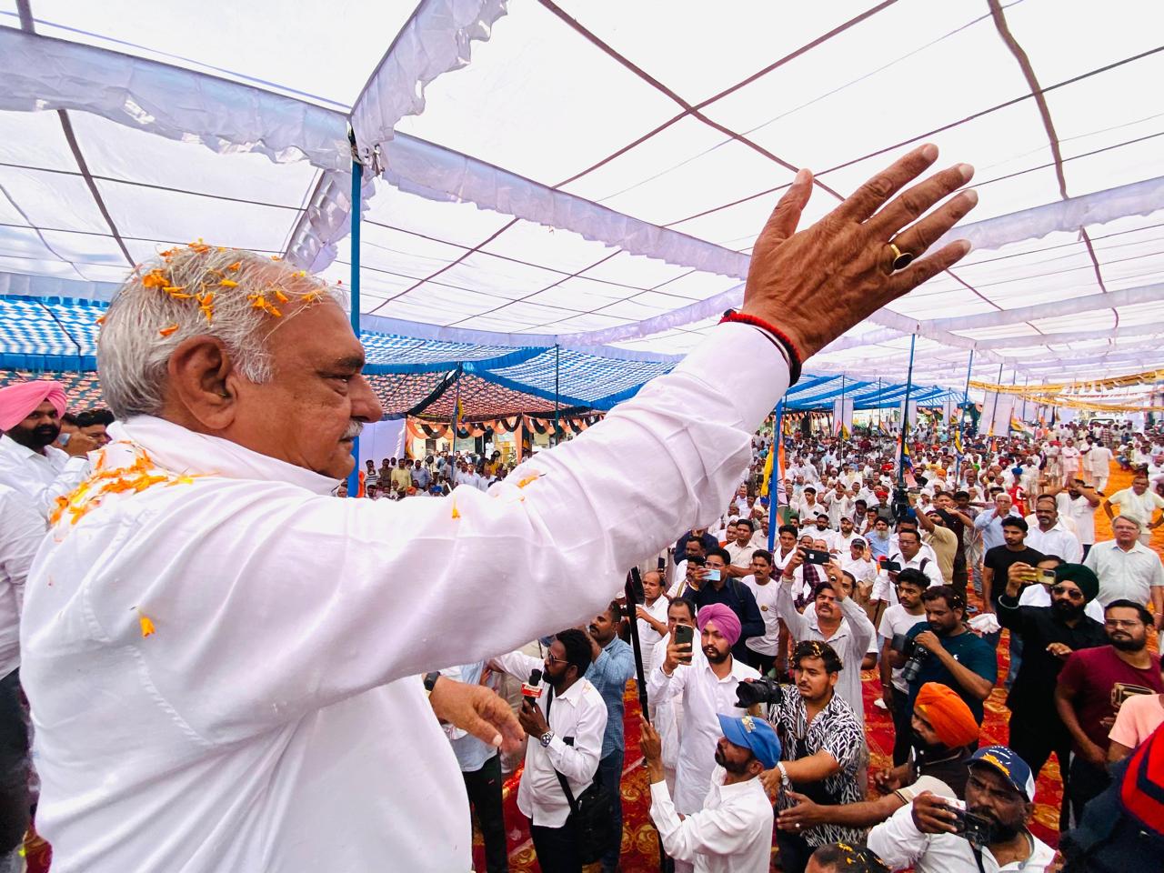 Ex-CM and Leader of Opposition Bhupinder Singh Hooda claimed that after the Lok Sabha victory, the INDIA bloc’s government will be formed at the Centre, followed by a Congress government in Haryana. (HT photo) Ex-CM and Leader of Opposition Bhupinder Singh Hooda claimed that after the Lok Sabha victory, the INDIA bloc’s government will be formed at the Centre, followed by a Congress government in Haryana. (HT photo)