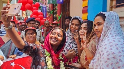 CPI(M) candidate for Serampore constituency Dipsita Dhar during an election campaign in Hooghly, West Bengal. (PTI) CPI(M) candidate for Serampore constituency Dipsita Dhar during an election campaign in Hooghly, West Bengal. (PTI)
