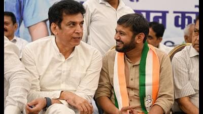 Congress candidate for the North East Delhi seat Kanhaiya Kumar at an election meeting in New Delhi. (Sanchit Khanna/ HT PHOTO) Congress candidate for the North East Delhi seat Kanhaiya Kumar at an election meeting in New Delhi. (Sanchit Khanna/ HT PHOTO)