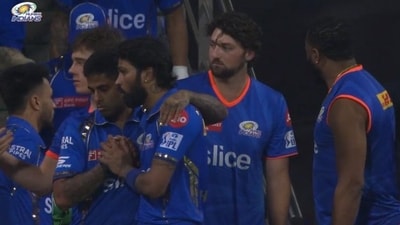 Suryakumar Yadav with Hardik Pandta after MI's loss to LSG Suryakumar Yadav with Hardik Pandta after MI's loss to LSG