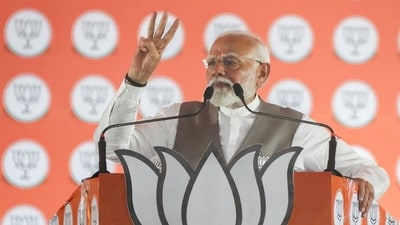 PM Narendra Modi (Bloomberg) PM Narendra Modi (Bloomberg)