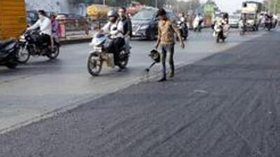 PMC has proposed ₹1,885 crore for road maintenance and street lighting in the upcoming financial year 2024-25, as per study by Policy Research Organisation and Gokhale Institute Of Politics And Economics ((PIC FOR REPRESENTATION)) PMC has proposed ₹1,885 crore for road maintenance and street lighting in the upcoming financial year 2024-25, as per study by Policy Research Organisation and Gokhale Institute Of Politics And Economics ((PIC FOR REPRESENTATION))