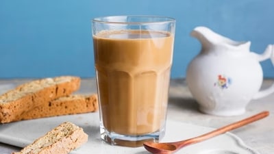 A normal cup of tea contains significant amount of health benefits. Over boiling tea does not add extra benefits rather may make the taste of your tea bitter (Freepik) A normal cup of tea contains significant amount of health benefits. Over boiling tea does not add extra benefits rather may make the taste of your tea bitter (Freepik)