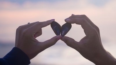 Daily Love and Relationship Horoscope 2024: Find out love predictions for May 19. (Unsplash)